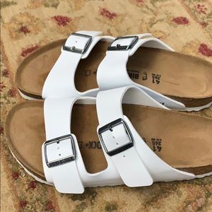 Gently Used Birkenstock’s